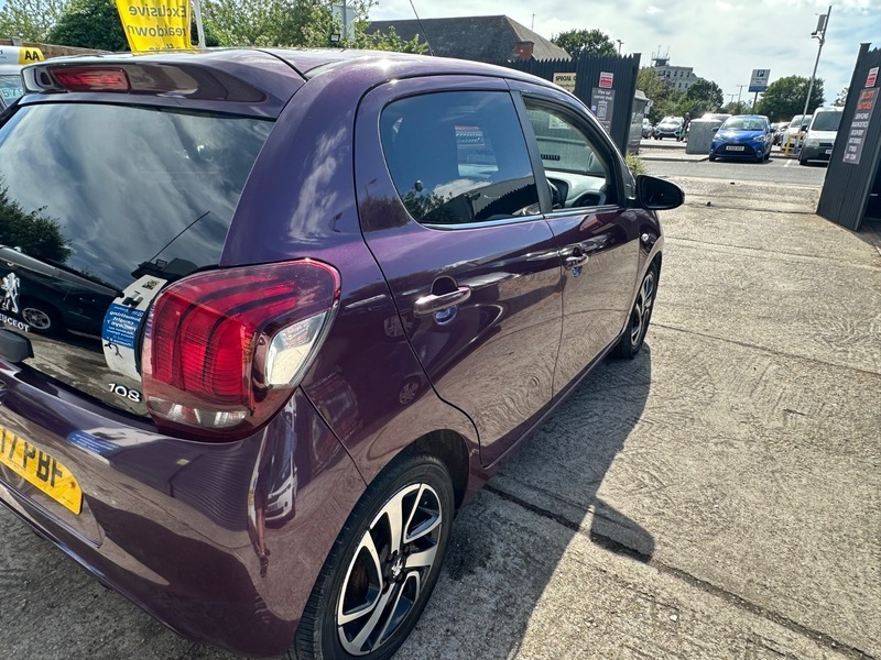 Peugeot 108 Active Red #12