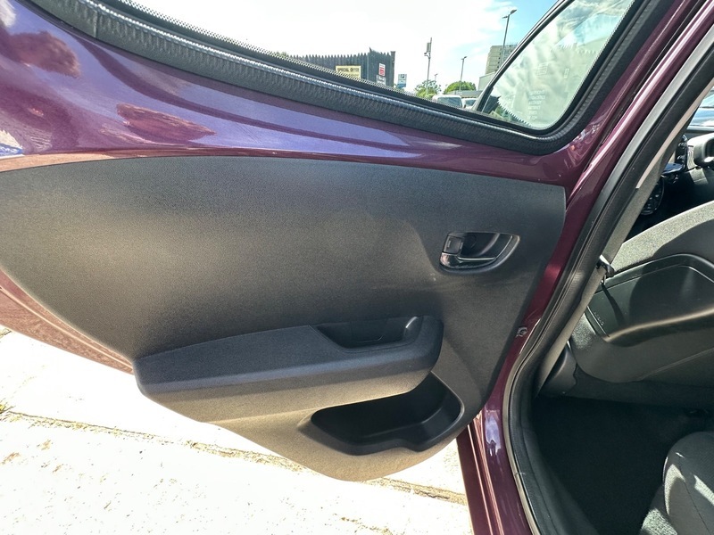 Peugeot 108 Active Red #19