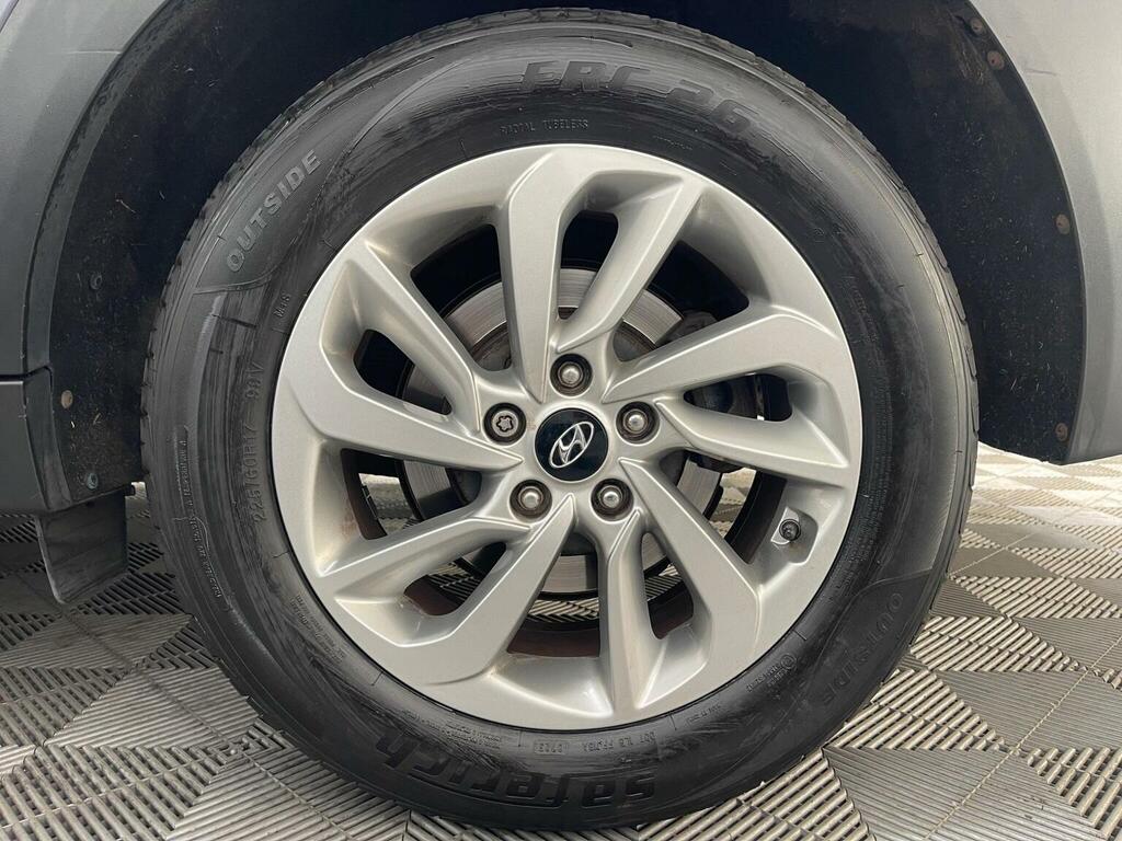 Hyundai Tucson  Black #27