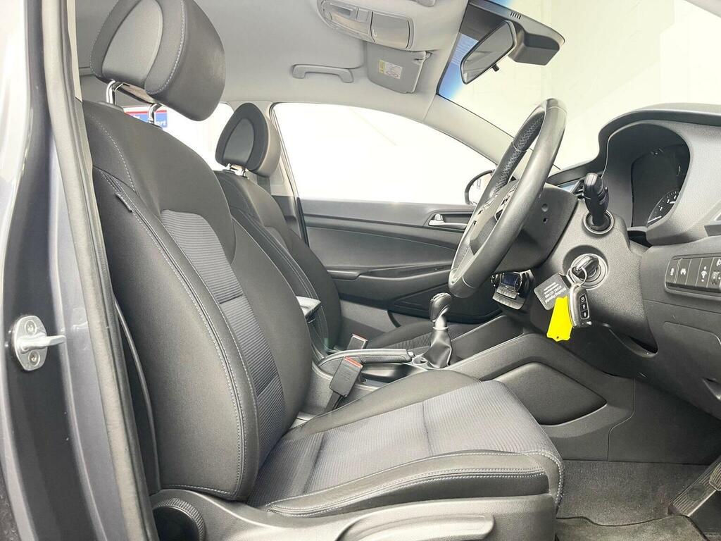 Hyundai Tucson  Black #15