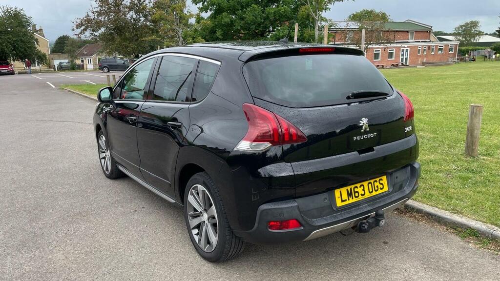 Peugeot 3008 1.6 Hdi Allure Euro 5 Black #4