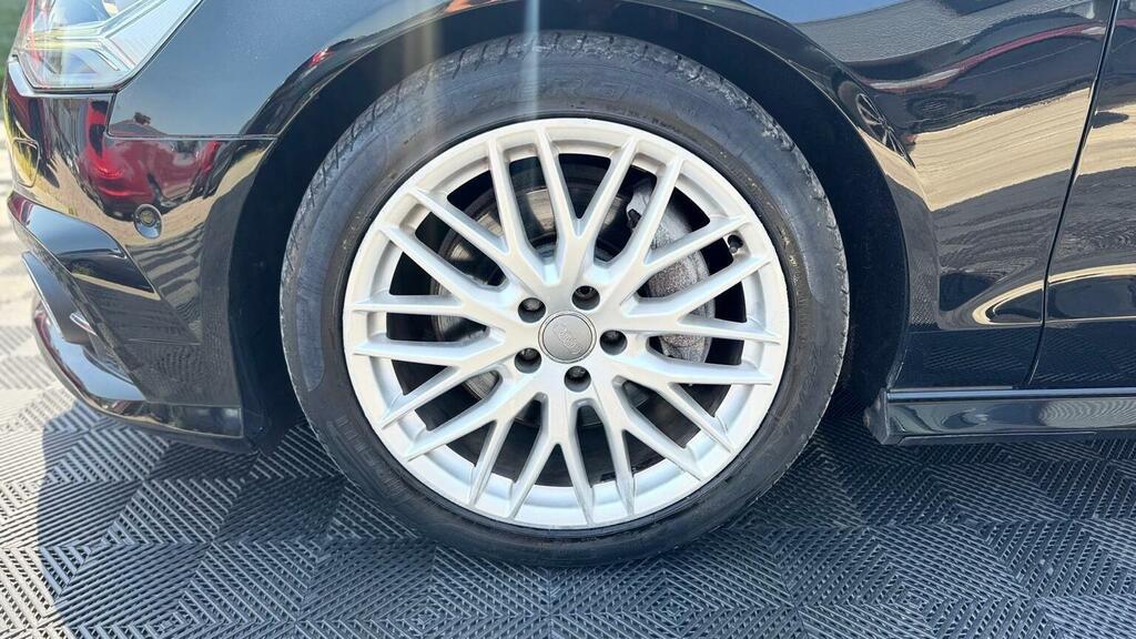 Audi A6 Saloon A6 S Line Black Edition Tdi Quattro S-a White #70