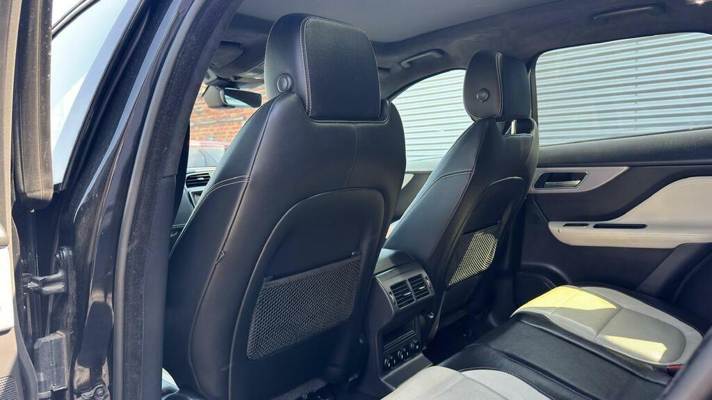 Jaguar F-Pace 2.0 D180 R-sport Awd Euro 6 Ss Black #32