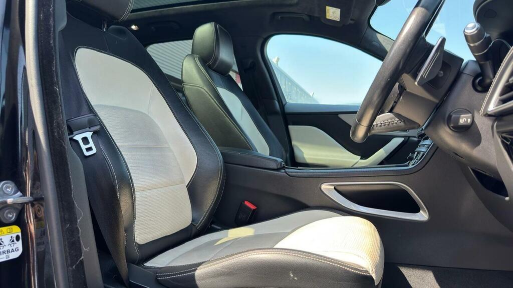 Jaguar F-Pace 2.0 D180 R-sport Awd Euro 6 Ss Black #18