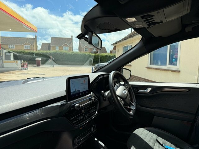 Ford Kuga 2.5 Phev Black Package Edition Cvt White #46