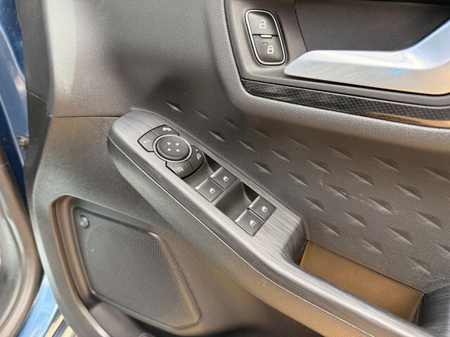 Ford Kuga 2.5 Phev Black Package Edition Cvt White #32