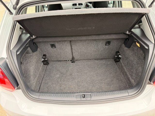 Volkswagen Polo Hatchback Silver #18