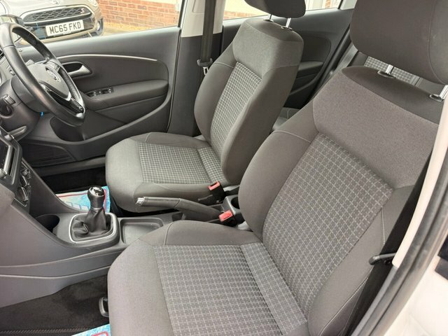Volkswagen Polo Hatchback Silver #34