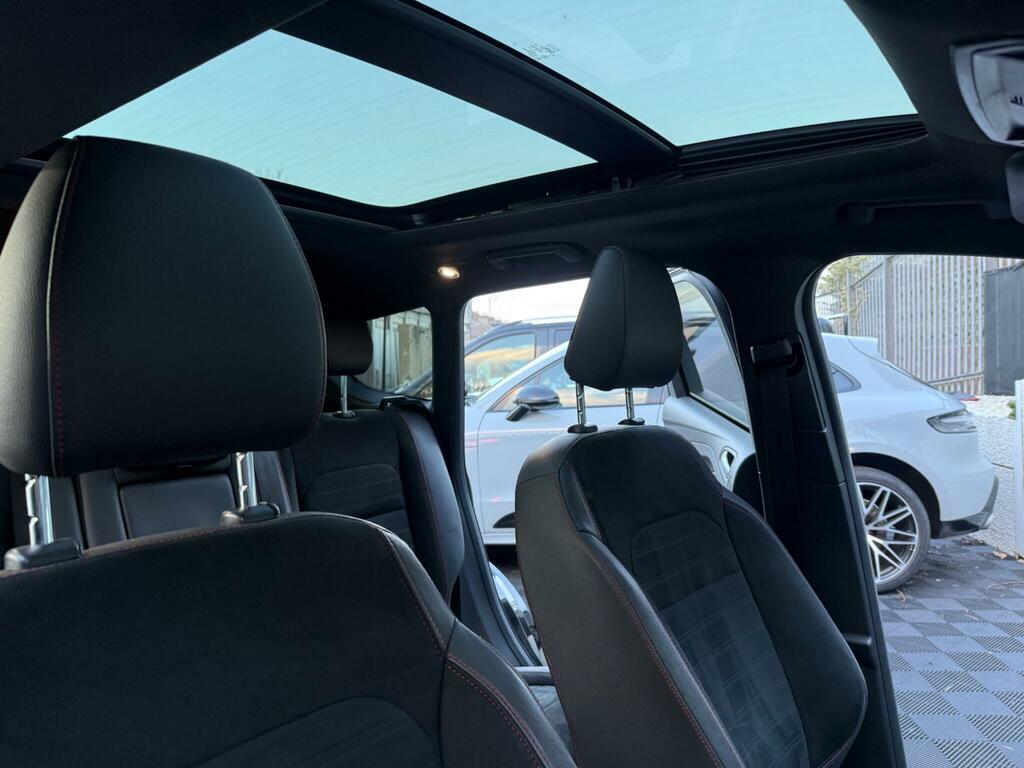 Ford Kuga 2.0 Tdci Ecoblue St-line Edition Powershift Awd Eu EA19EYK Black #3