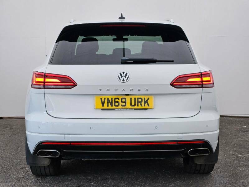 Volkswagen Touareg 3.0 V6 Tsi 4Motion R-line Tip White #6