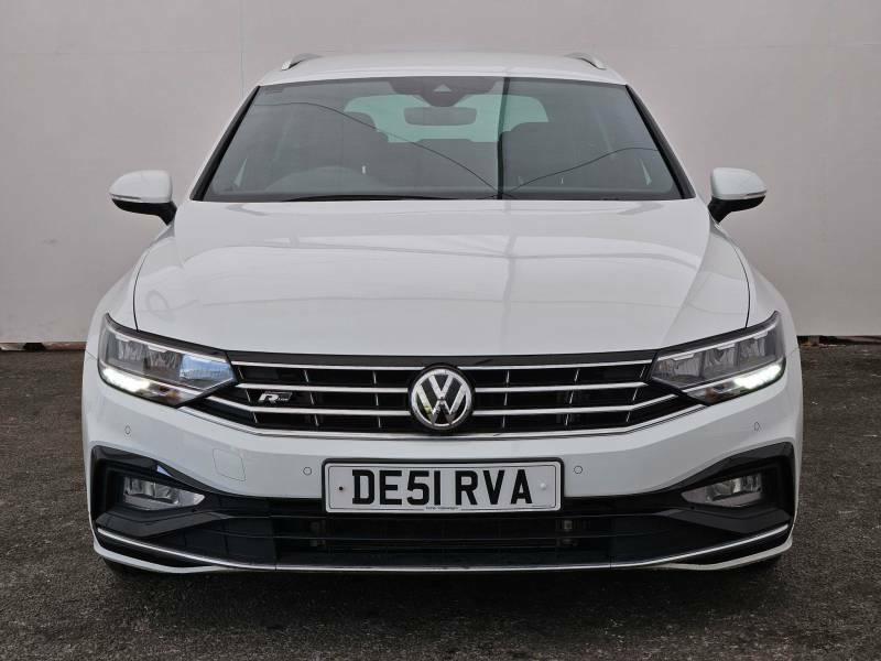 Volkswagen Passat 1.5 Tsi Evo R-line Dsg White #4