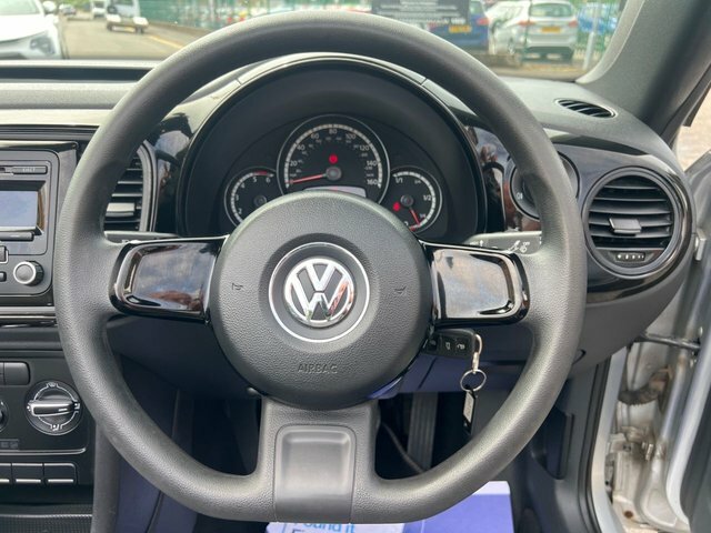 Volkswagen Beetle Design Tdi Bluemotion Technology Red #26