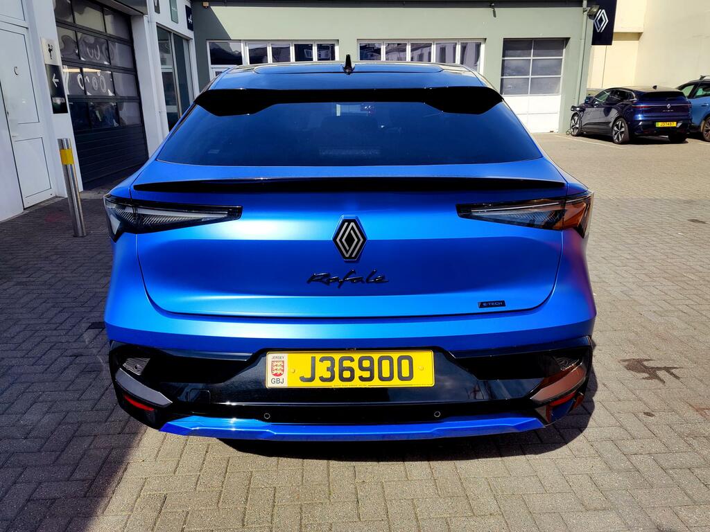Renault Rafale Retail Price New 43,871..Now Only 37,995 Blue #4
