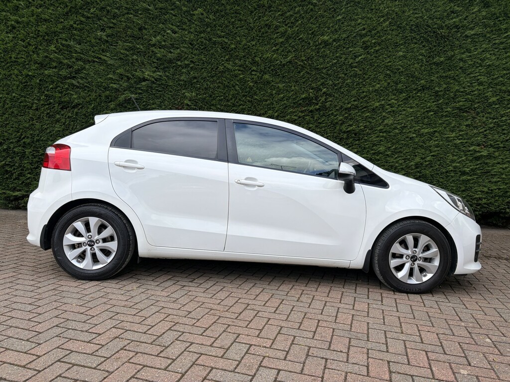 Kia RIO 1.3 Ecodynamics Se White #4