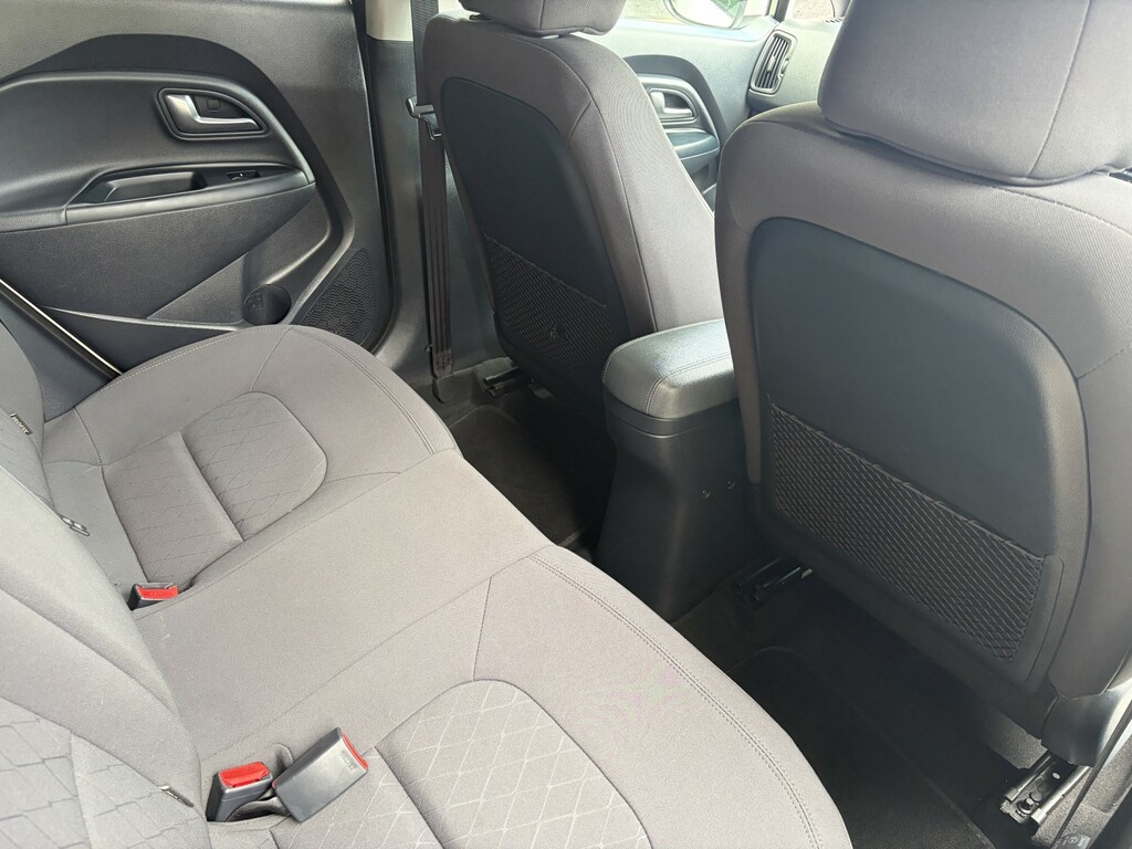 Kia RIO Hatchback Red #26