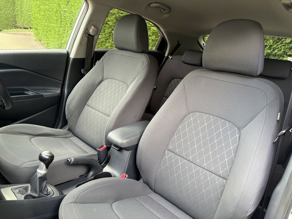 Kia RIO Hatchback Red #21