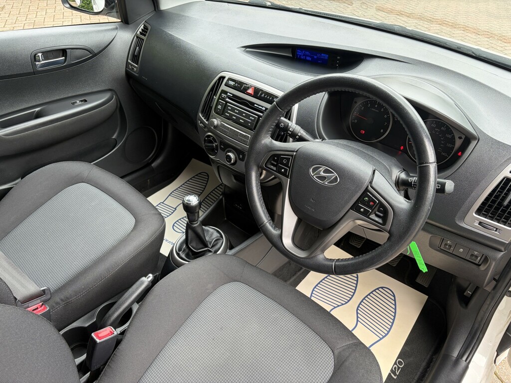 Hyundai I20 1.2 Active White #18
