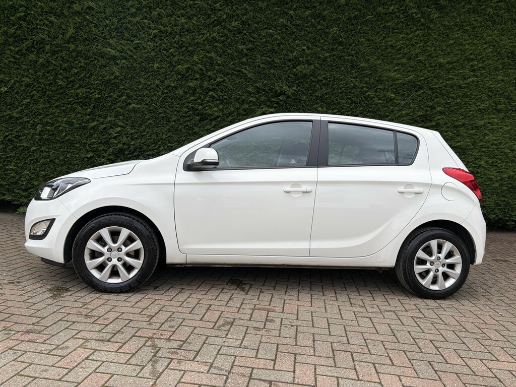 Hyundai I20 1.2 Active White #5