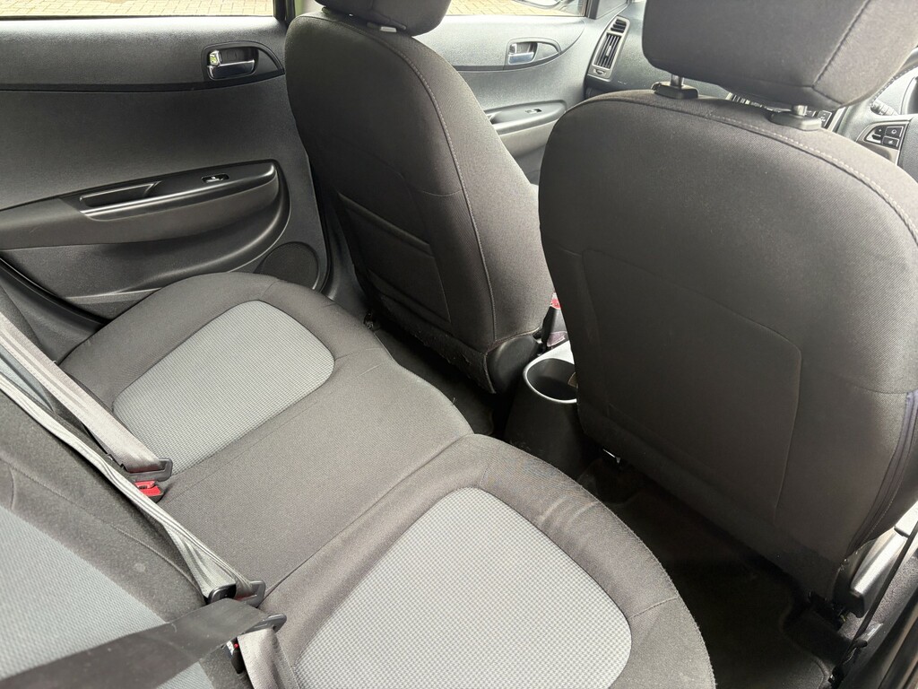 Hyundai I20 1.2 Active White #26