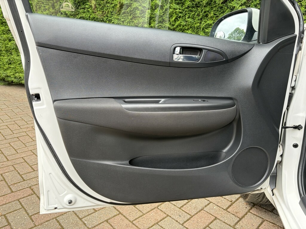 Hyundai I20 1.2 Active White #34