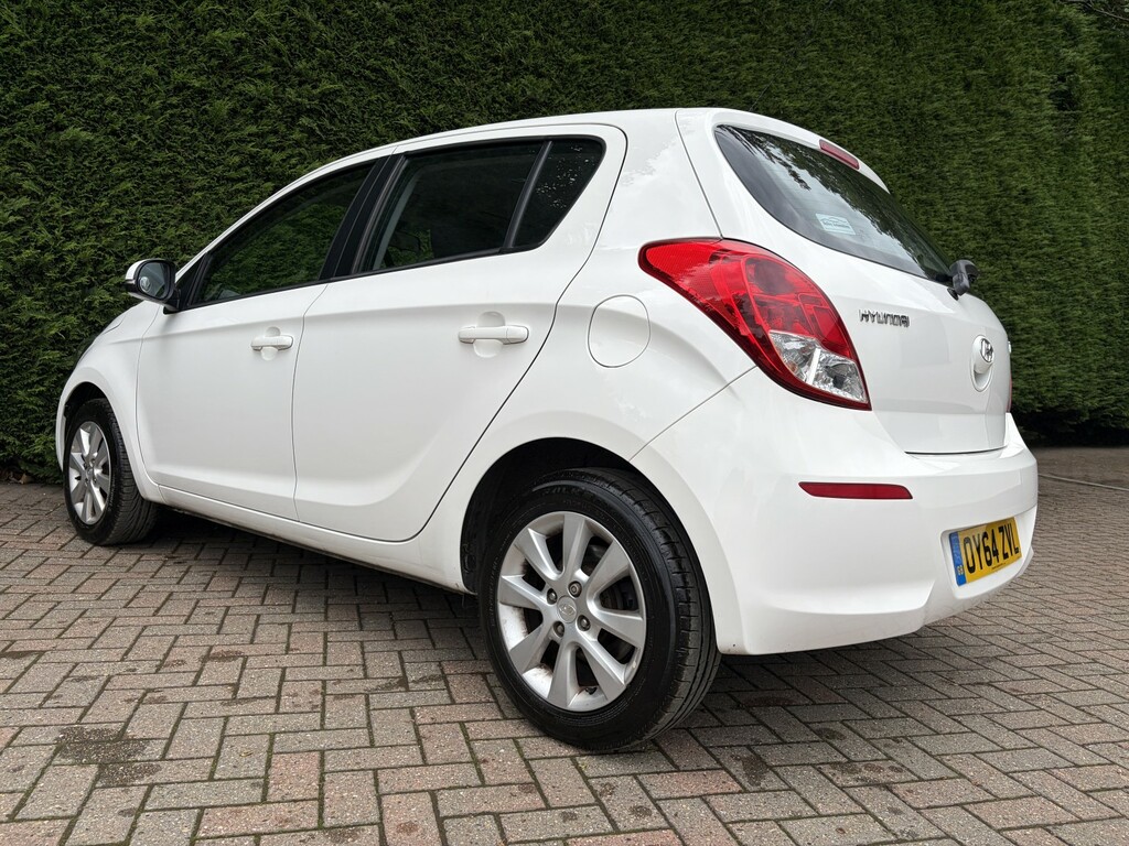 Hyundai I20 1.2 Active White #12