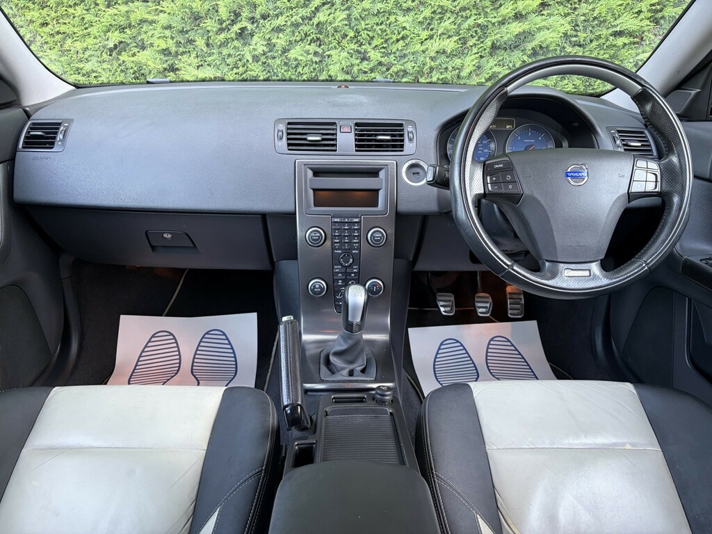 Volvo V50 1.6 D2 R-design Edition Silver #2