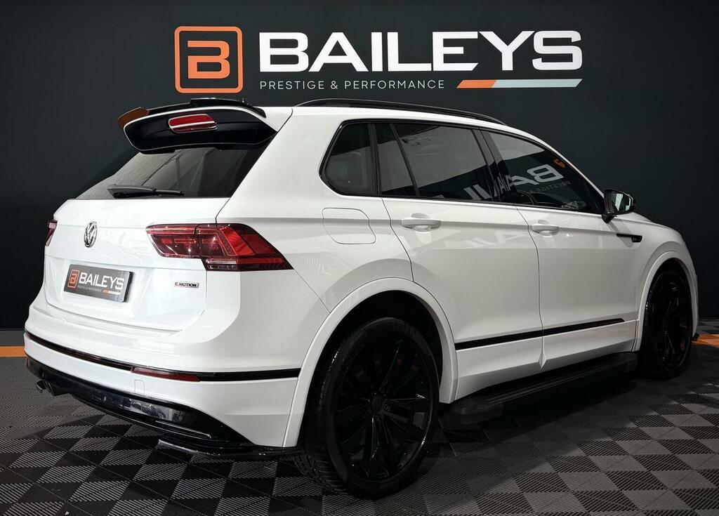 Volkswagen Tiguan 2.0 Tdi Bluemotion Tech R-line Dsg 4Motion Euro 6 White #2