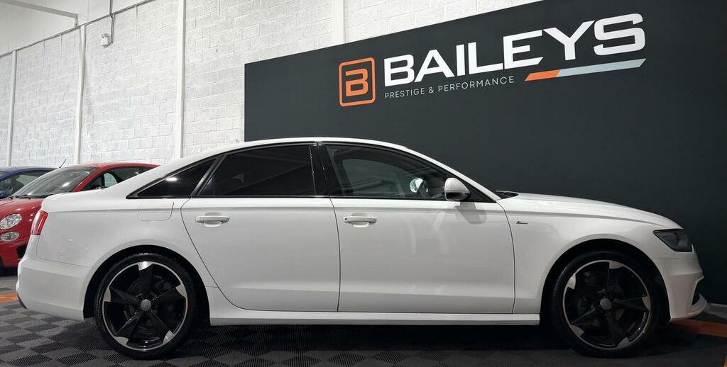 Audi A6 Saloon Tdi Ultra Black Edition Black #16