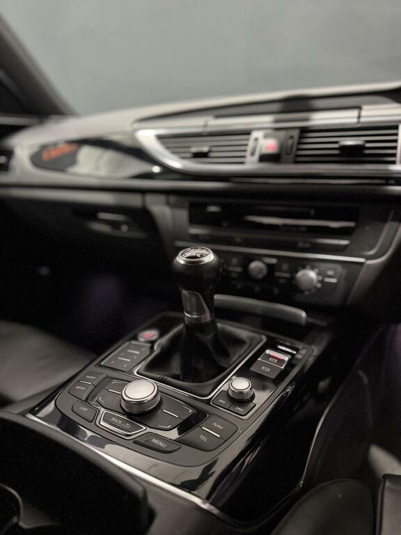 Audi A6 Saloon Tdi Ultra Black Edition Black #25