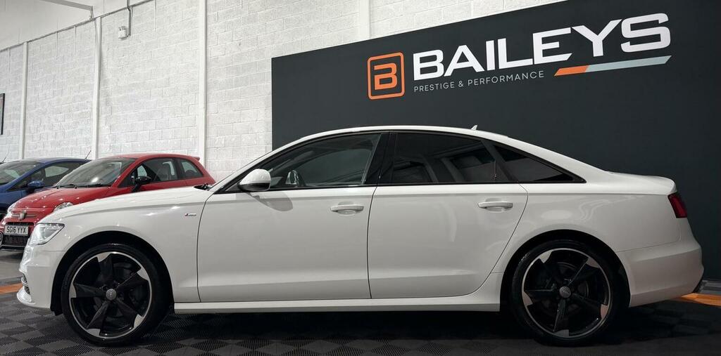 Audi A6 Saloon Tdi Ultra Black Edition Black #19