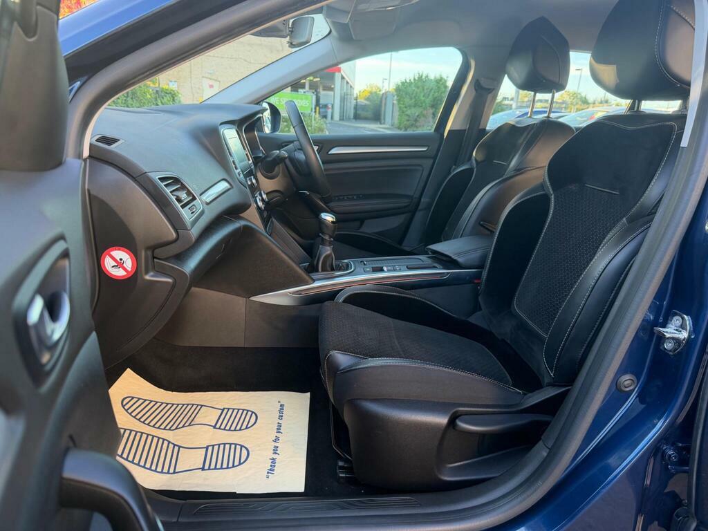 Renault Megane 1.5 Dci Dynamique Nav Red #17