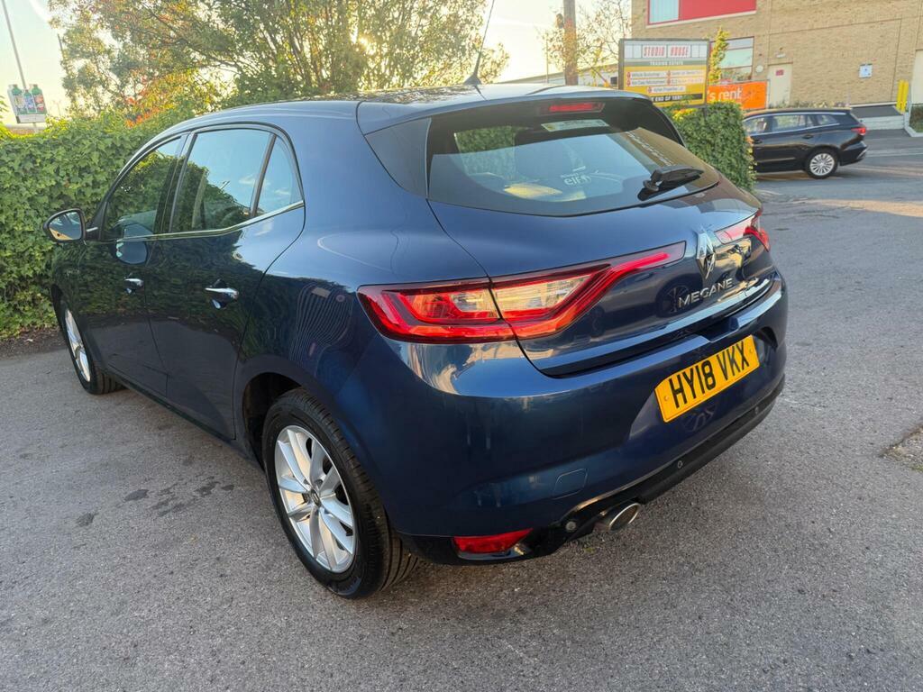 Renault Megane 1.5 Dci Dynamique Nav Red #7