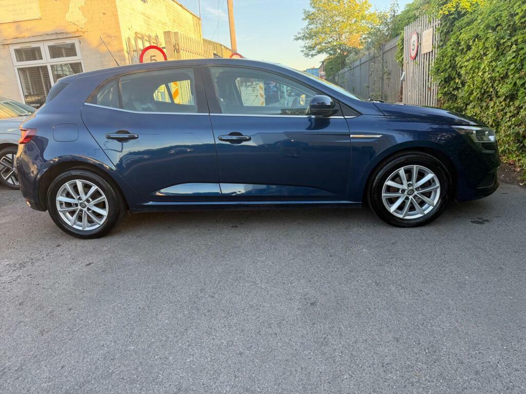 Renault Megane 1.5 Dci Dynamique Nav Red #9