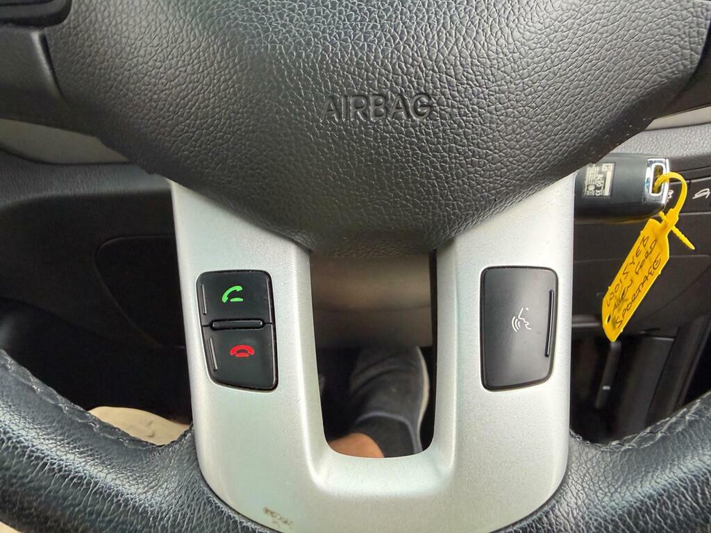 Kia Sportage 1.7 Crdi 3 Sat Black #13