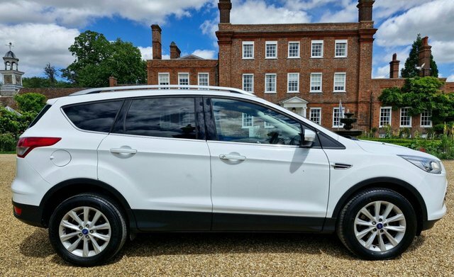 Ford Kuga 2.0 Tdci Titanium Suv YF64UGL White #2
