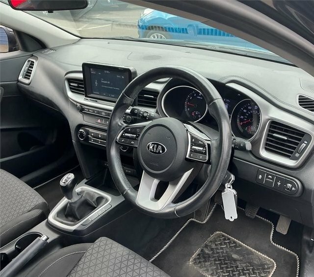 Kia Ceed 1.0 T-gdi Eco 2 Black #3