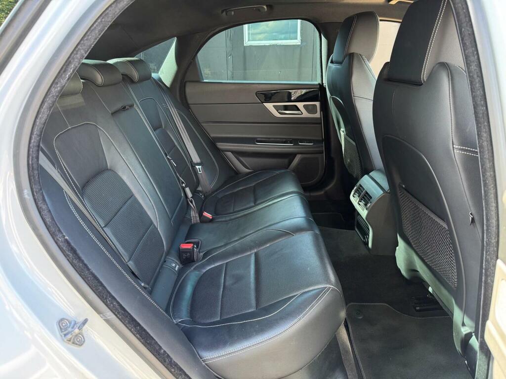 Jaguar XF 2.0D Portfolio White #12