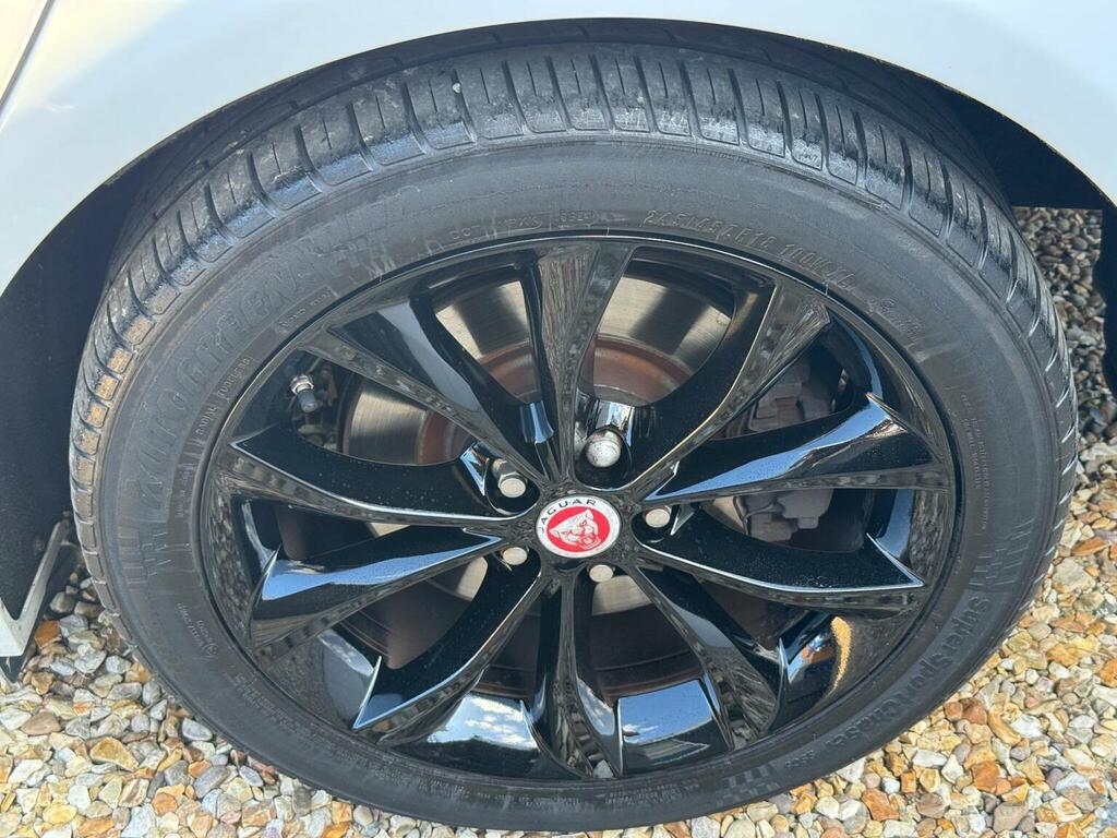 Jaguar XF 2.0D Portfolio White #22