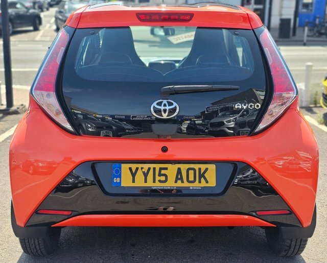 Toyota Aygo 1.0 Vvt-i X-cite Hatchback X- YY15AOK Orange #6