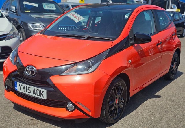 Toyota Aygo 1.0 Vvt-i X-cite Hatchback X- YY15AOK Orange #3