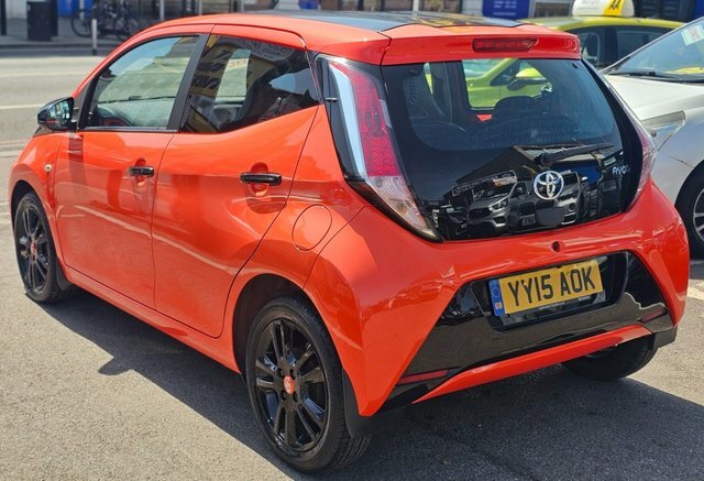 Toyota Aygo 1.0 Vvt-i X-cite Hatchback X- YY15AOK Orange #5