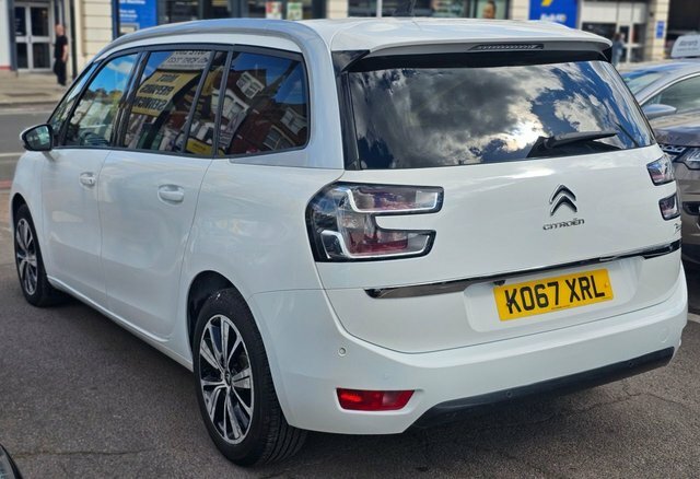 Citroen Grand C4 Picasso 1.2 Puretech Feel Mpv Eat6 Eu KO67XRL White #6