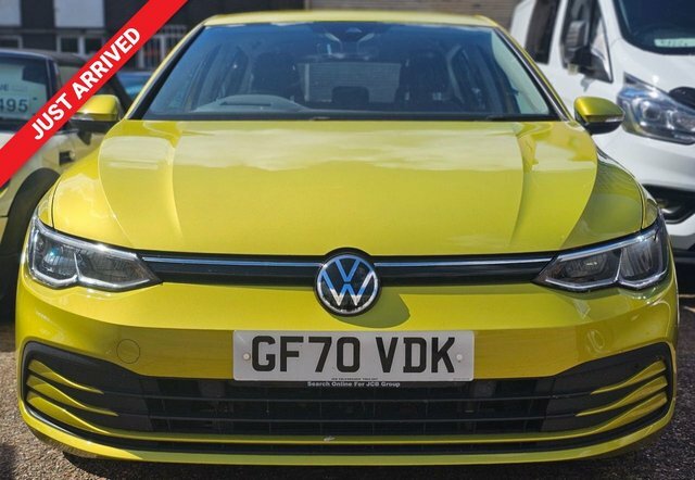 Volkswagen Golf 1.5 Etsi Mhev Life Hatchback Hybrid Dsg GF70VDK Yellow