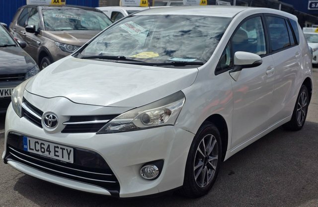 Toyota Verso 1.8 V-matic Icon Mpv Multidri White #3