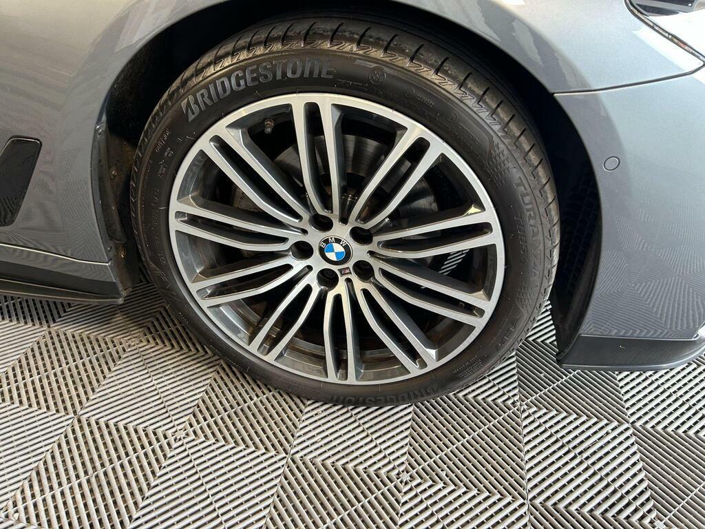 BMW 5 Series 520I Se Blue #9