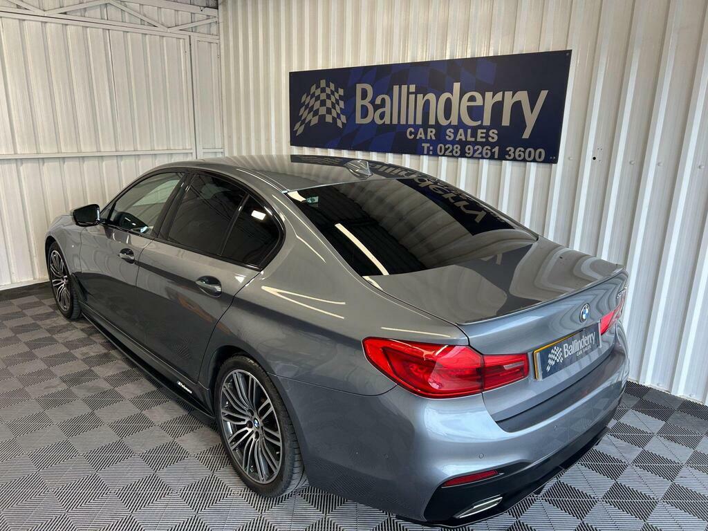 BMW 5 Series 520I Se Blue #31
