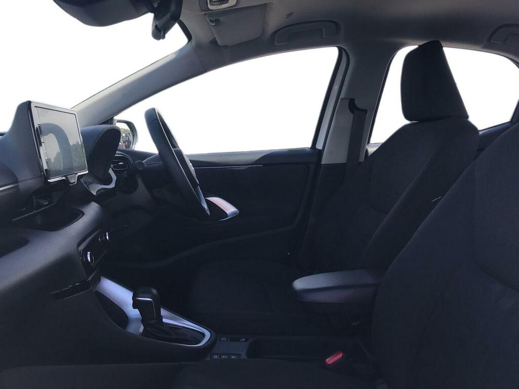 Mazda 2 1.5I Hybrid Centre Line Cvt BVZ8795 White #6