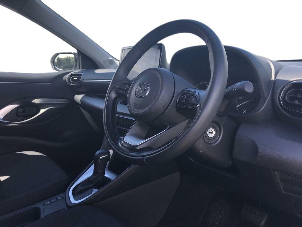 Mazda 2 1.5I Hybrid Centre Line Cvt BVZ8795 White #3