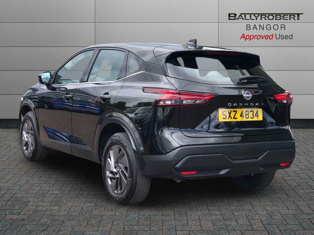 Nissan Qashqai 1.3 Dig-t Mh Acenta Premium SXZ4834 Black #2