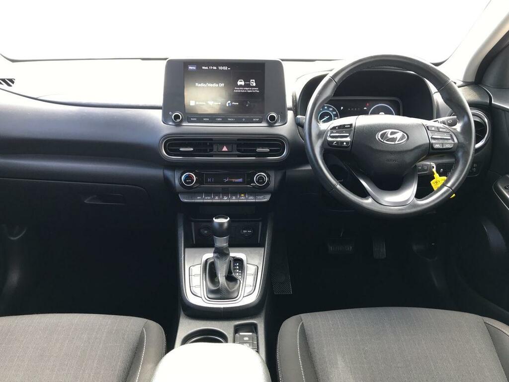 Hyundai Kona 1.6 Gdi Hybrid Se Connect Dct YUI6762 White #4